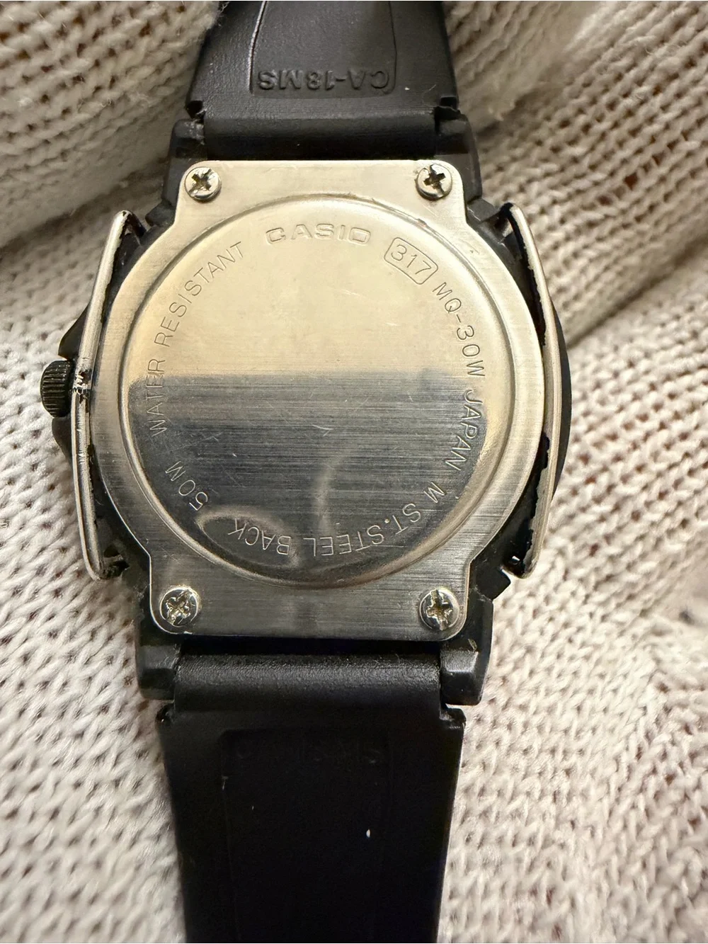 Ultra Rare Vintage Casio MQ-30W Unisex Watch 1980s Bullbar Japan 317 RUNNING
